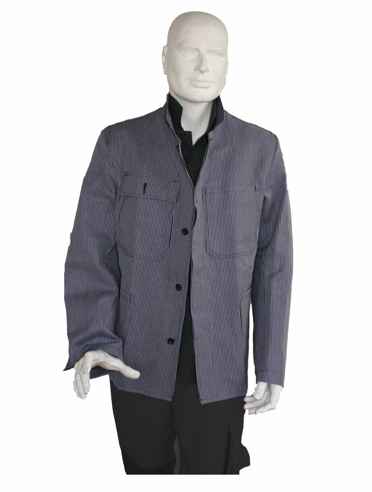 Bild: Jacke mit Knopfverschluss